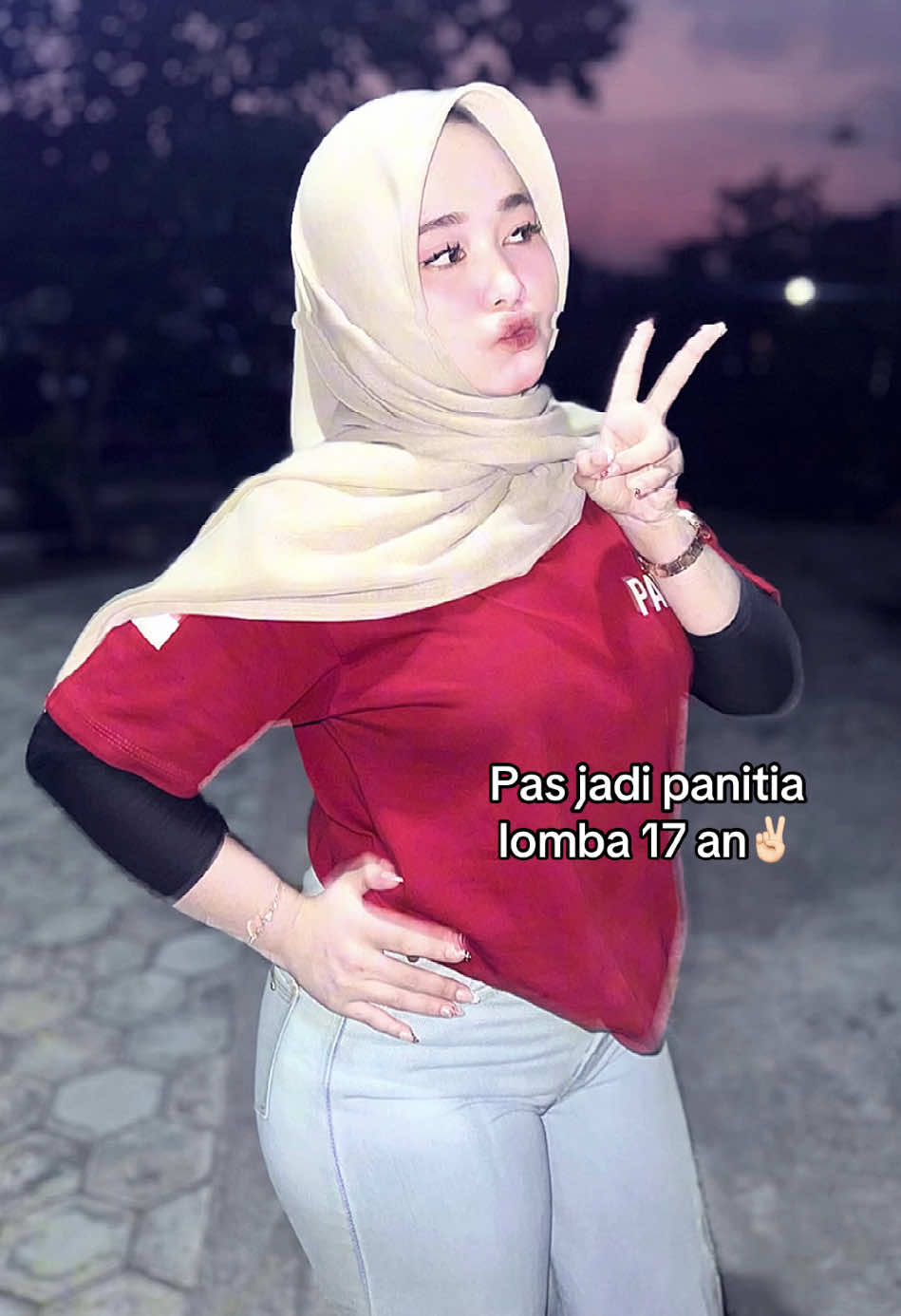 @๐ซ๐๐ฐ๐๐๐๐ฆ