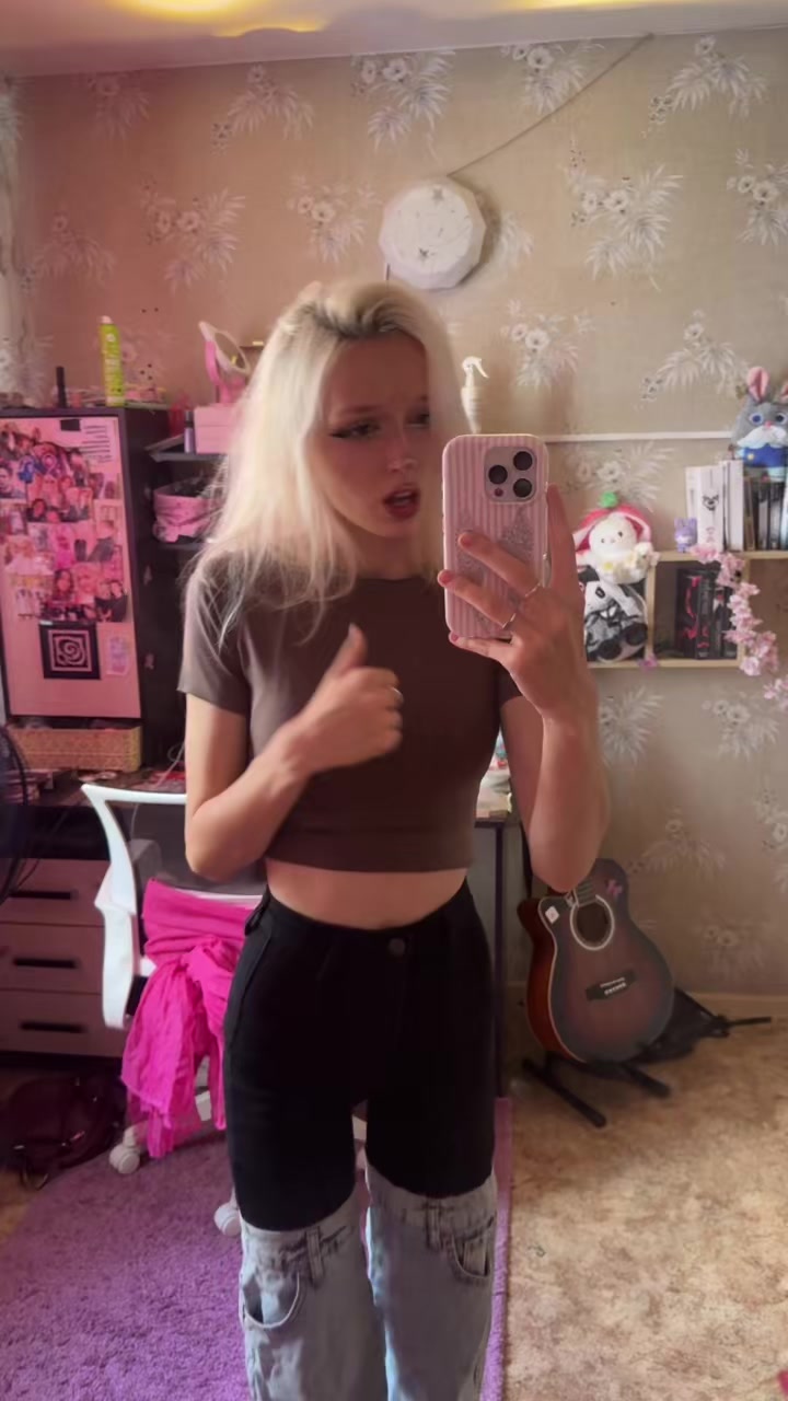 @anya