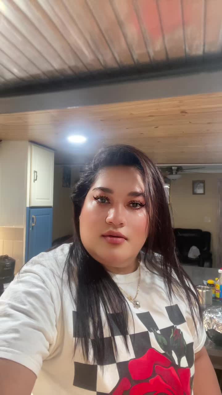 @Luisa m servellon