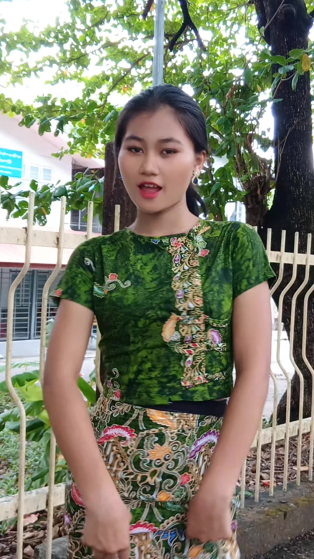 @Shwe Ni Ma