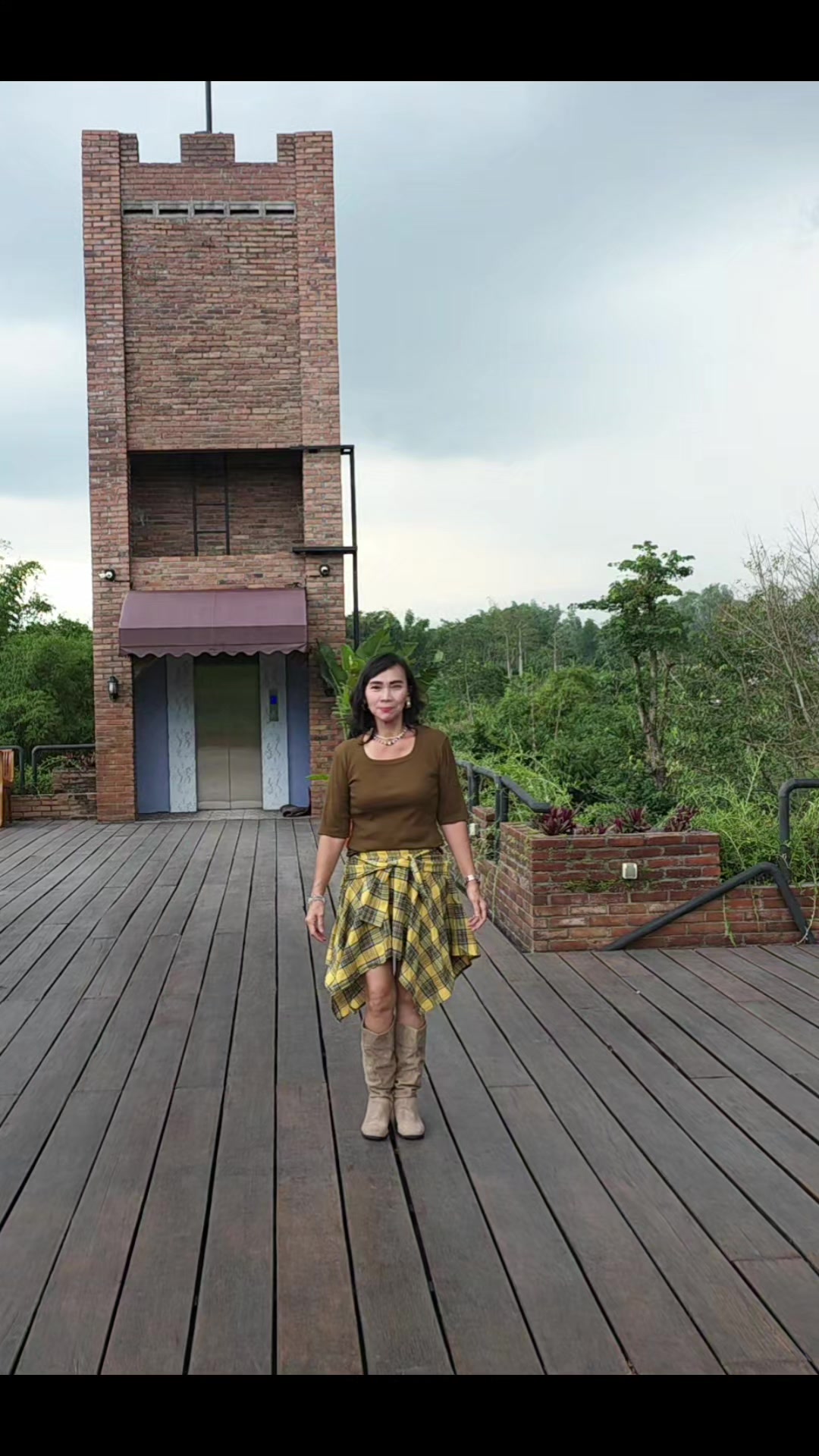 @hennisetiawati