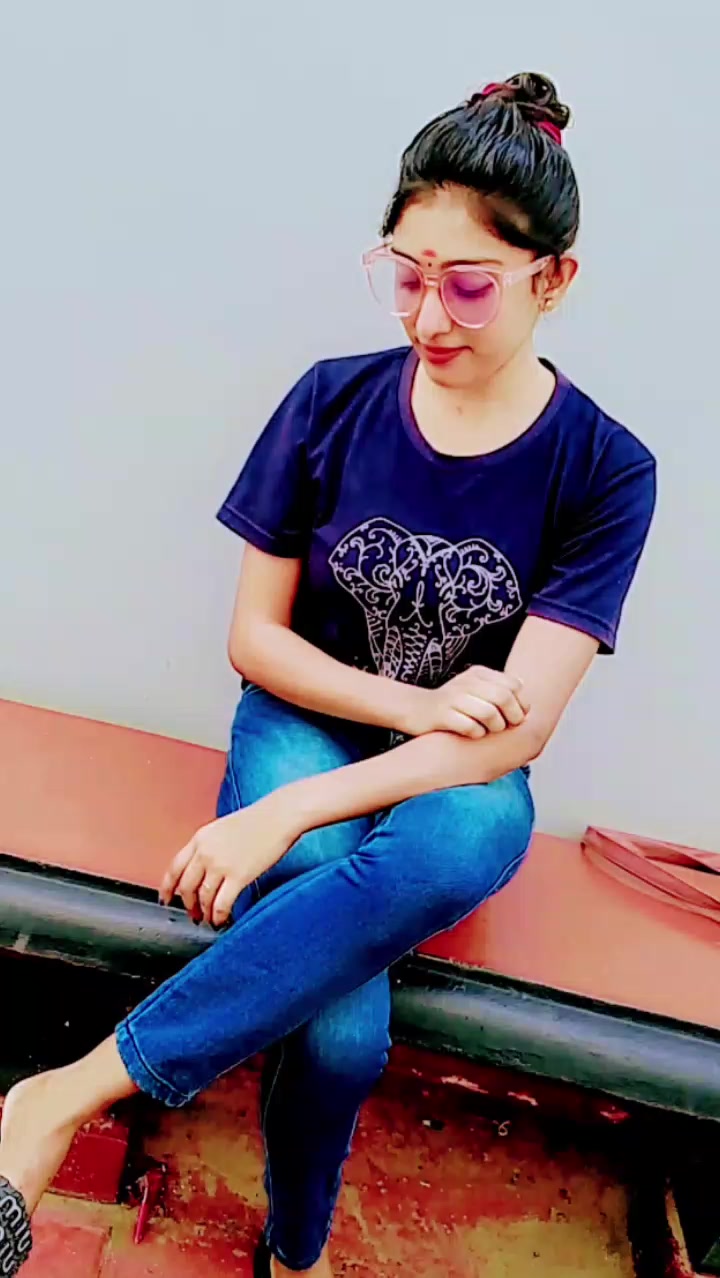 @dhinu queen 👑...