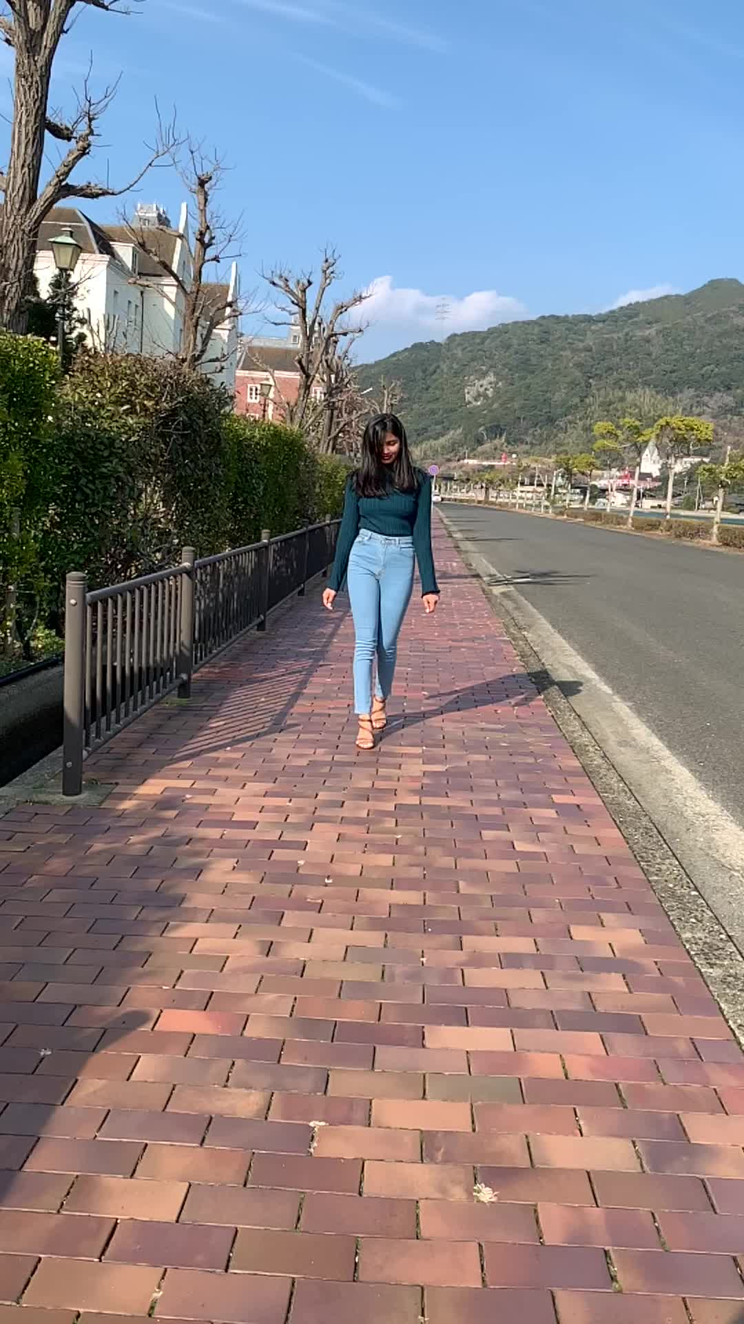 @SAPNA 🖤💫
