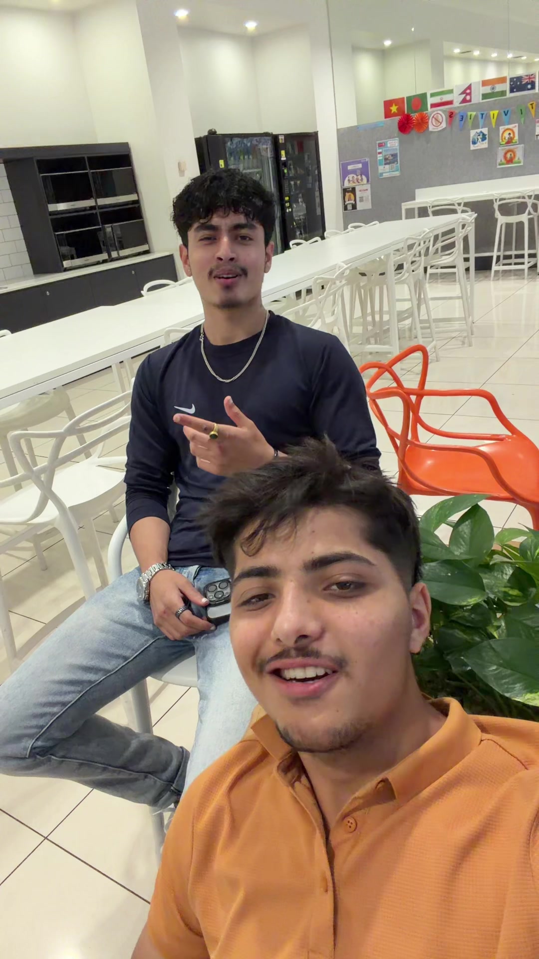 @Pranisshhh