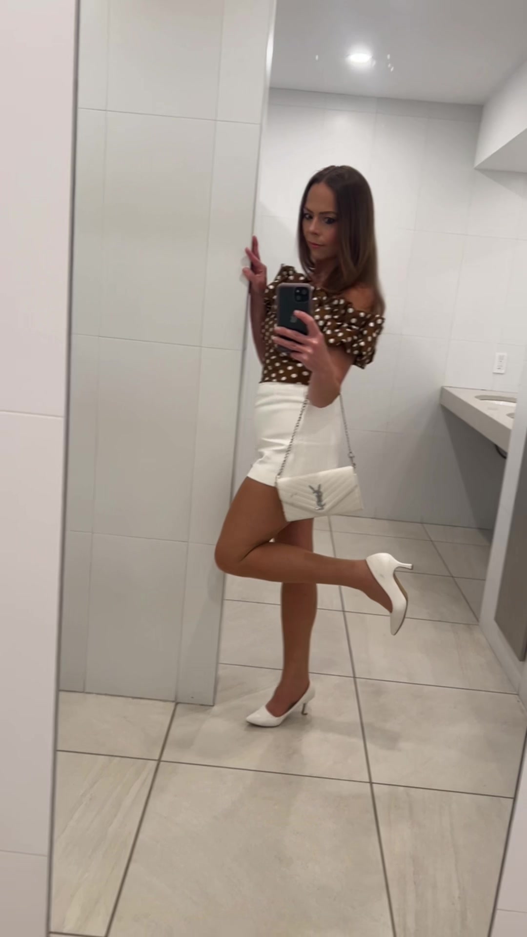 @lovely_leo_eyes