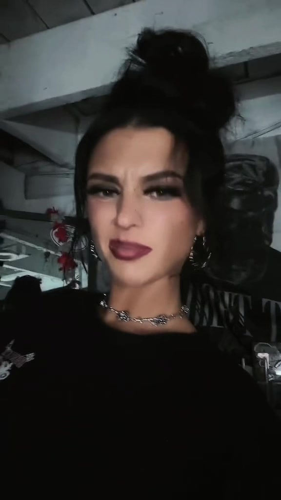 @Meesh🕷️💋🎱🍒