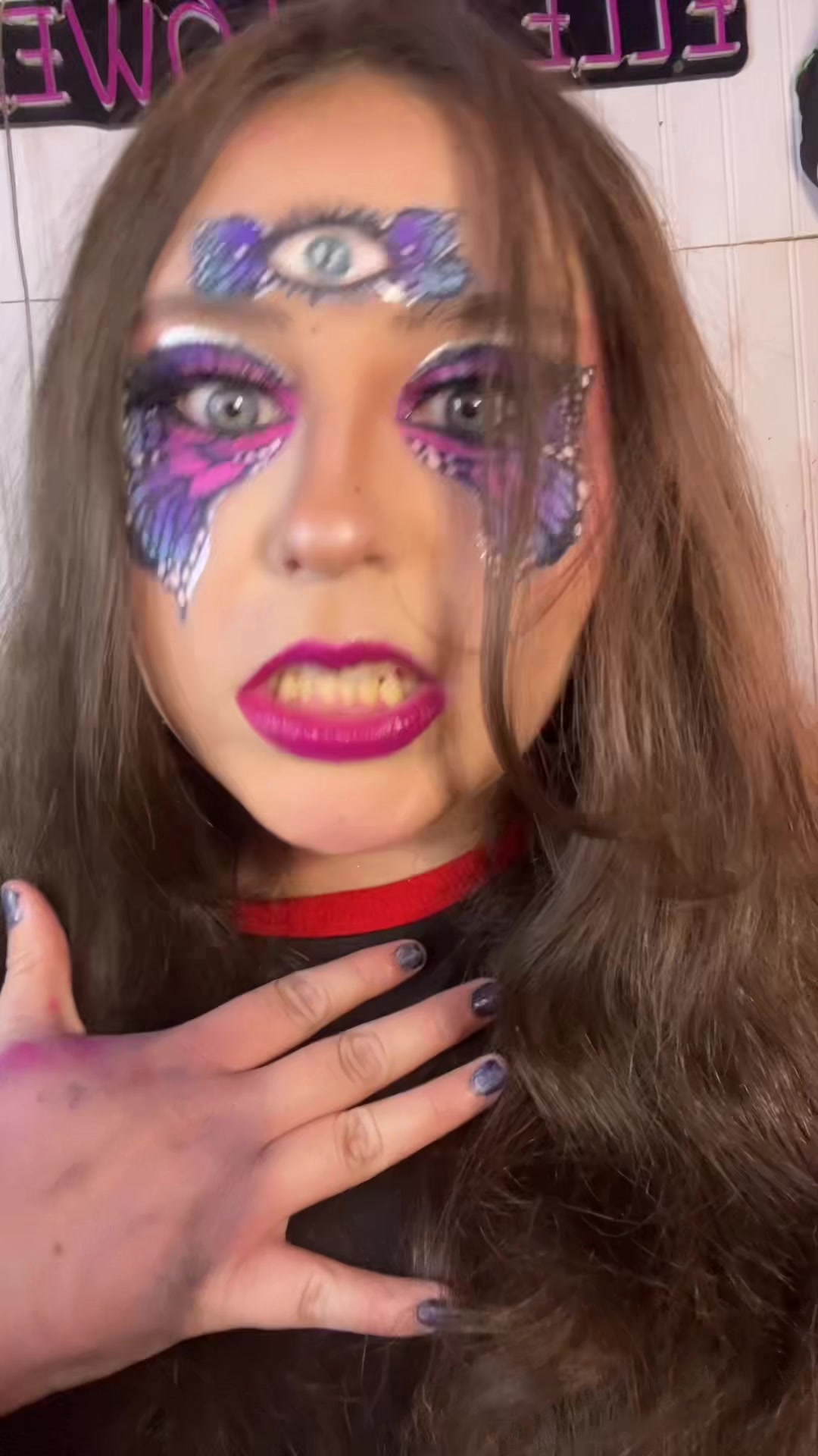 @Ellehalloween