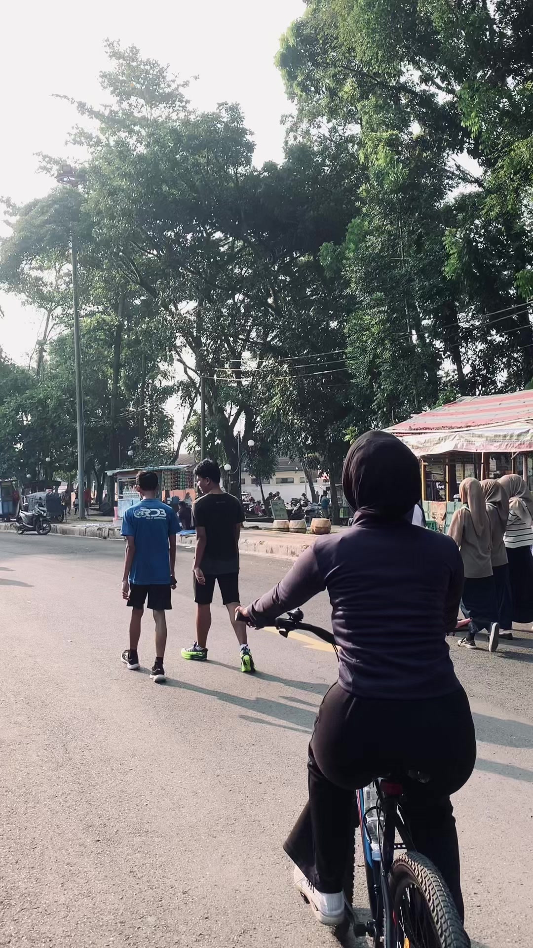 @nadiraainunnisaa