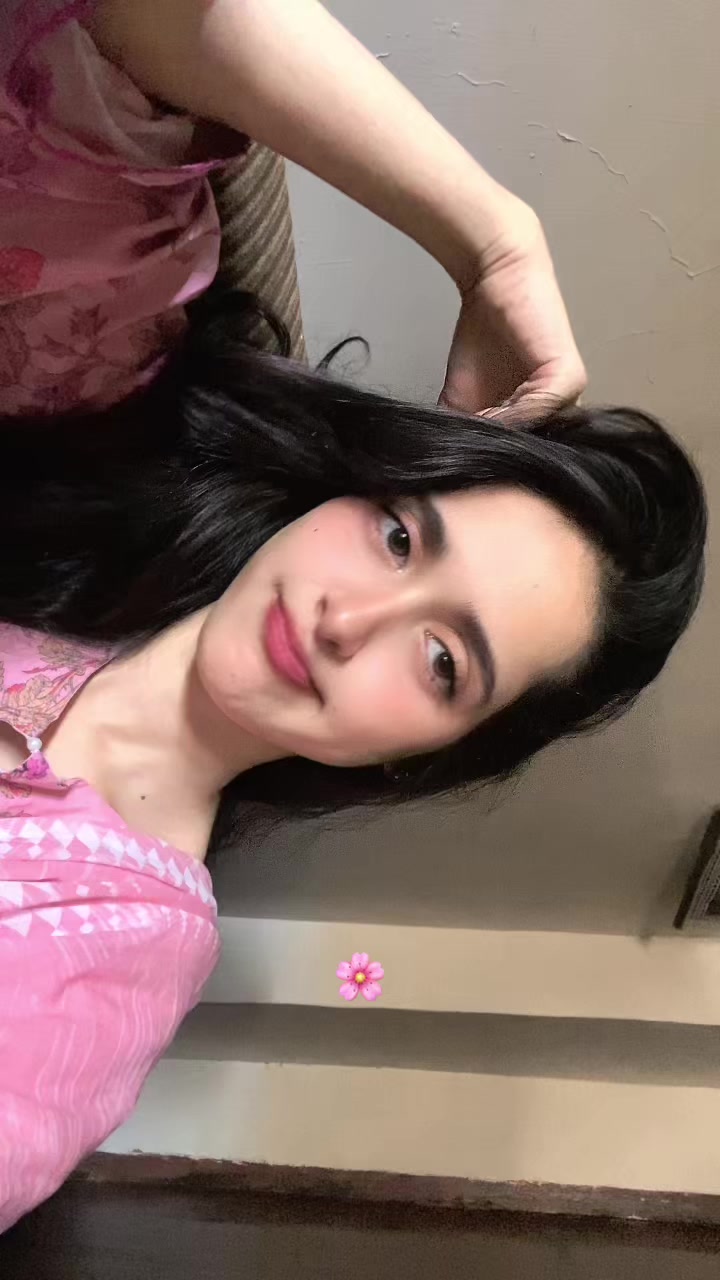 @🧜🏻♀️