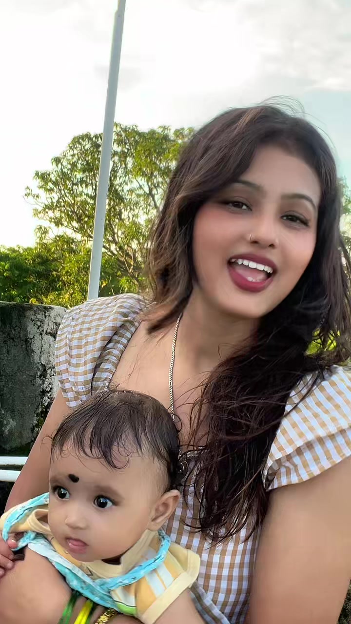 @👑Nesa Yadav❣️🦋
