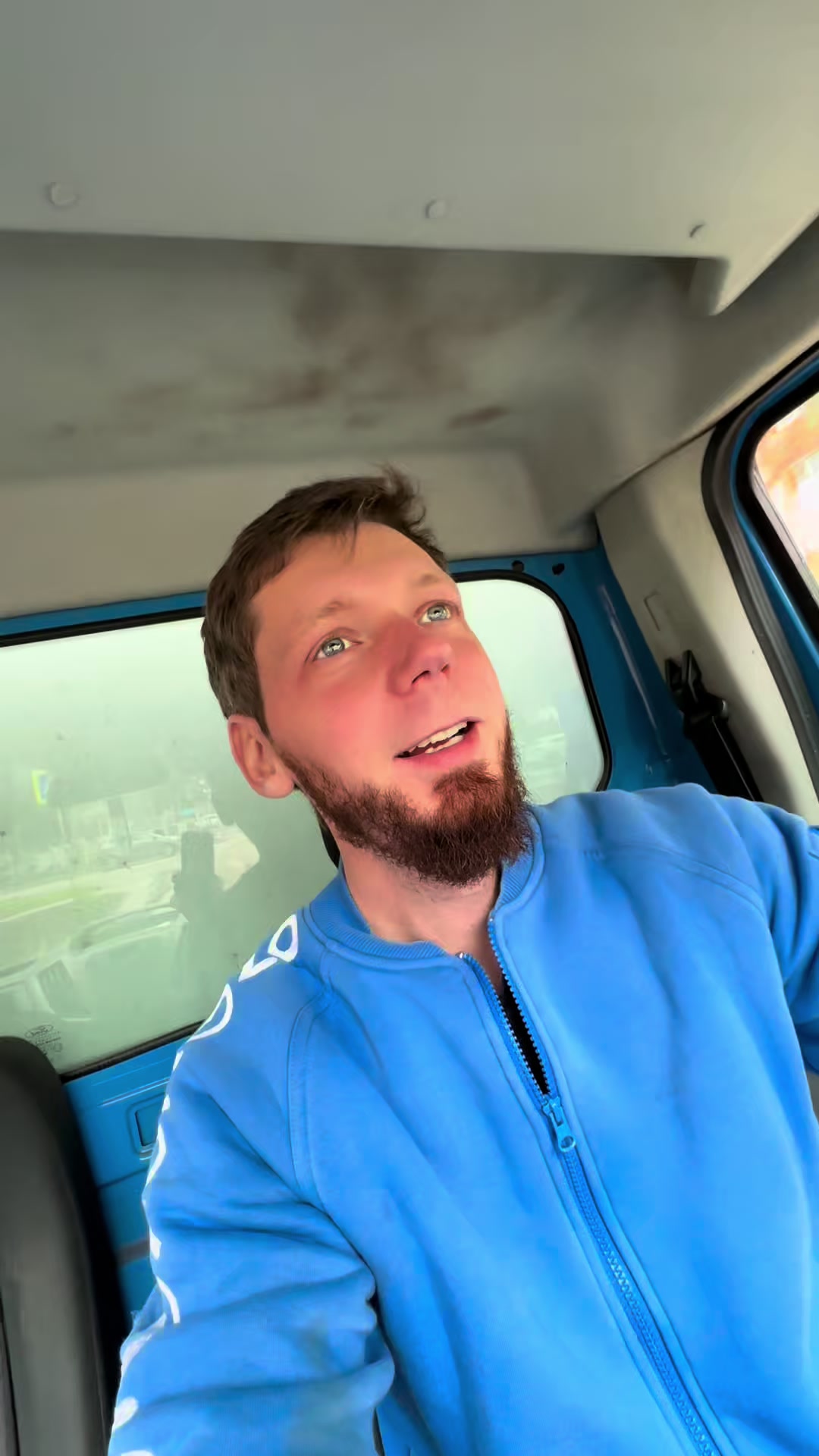 @Анатолик & Анатолий