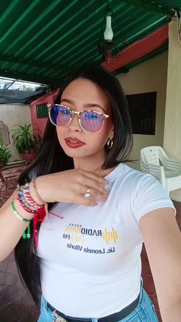 @Leonela Viloria👑
