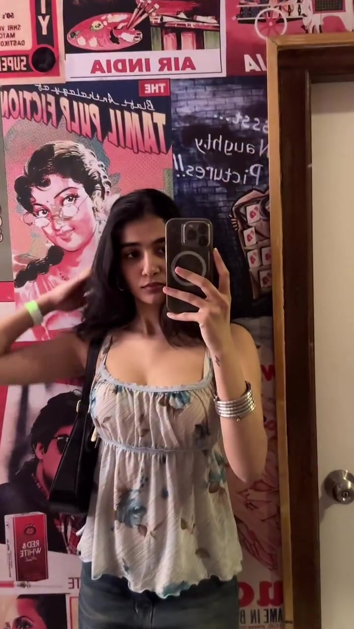 @Surleen_kaur