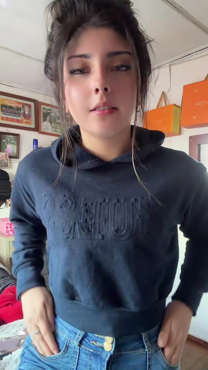 @𝐌𝐚𝐝𝐞𝐬𝐢𝐭𝐚 💗