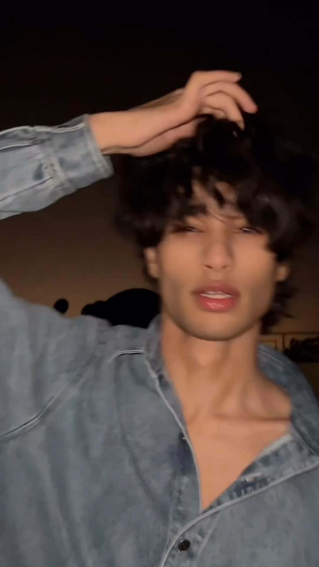 @Yixa