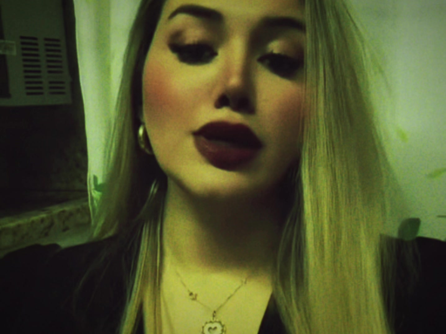 @Ana Caroline F&aacute;vero