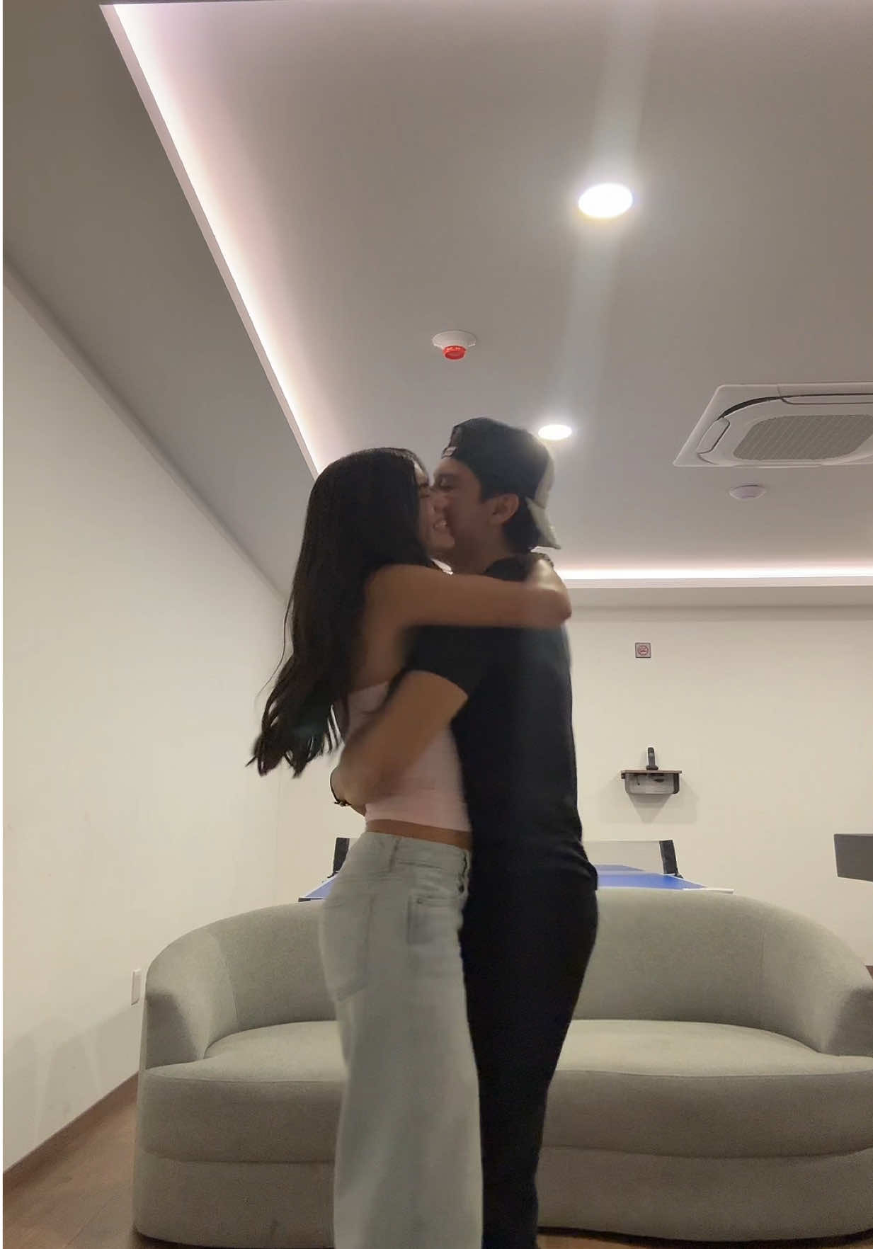 @vanegranadilloo