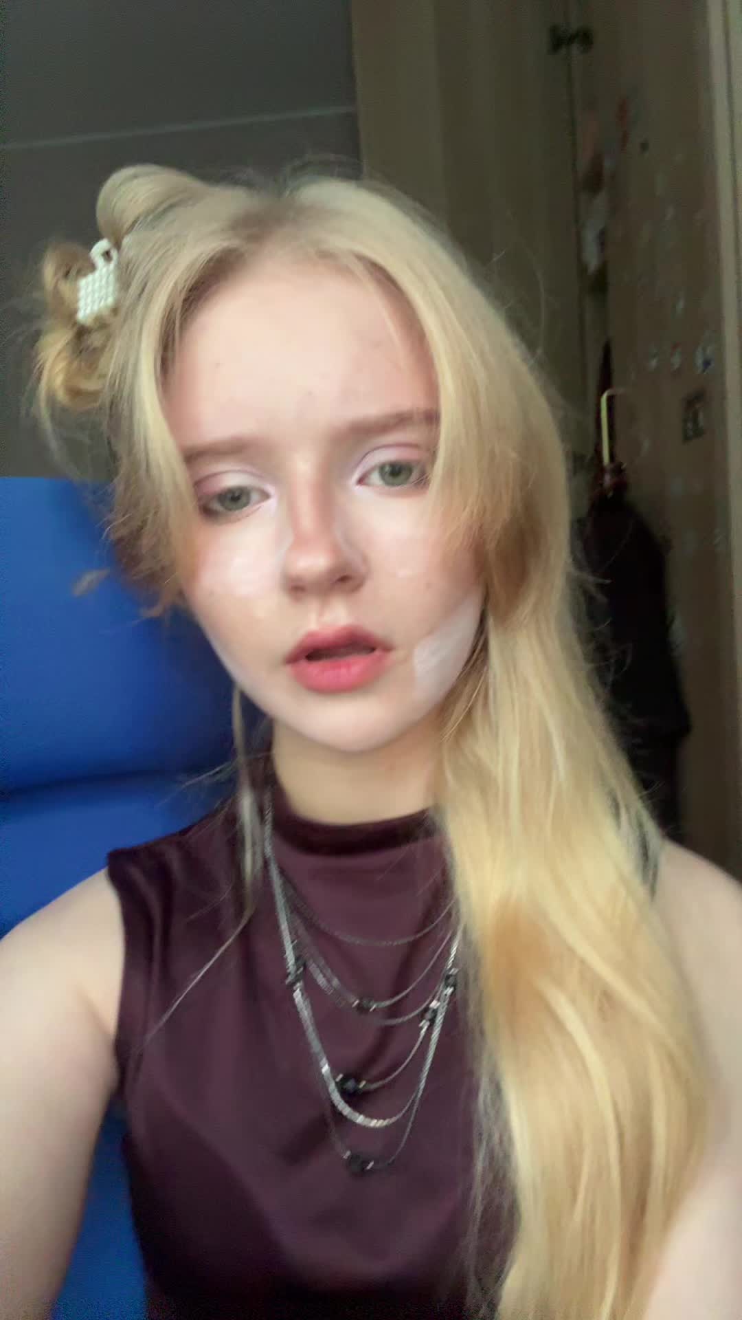 @🗣️💨