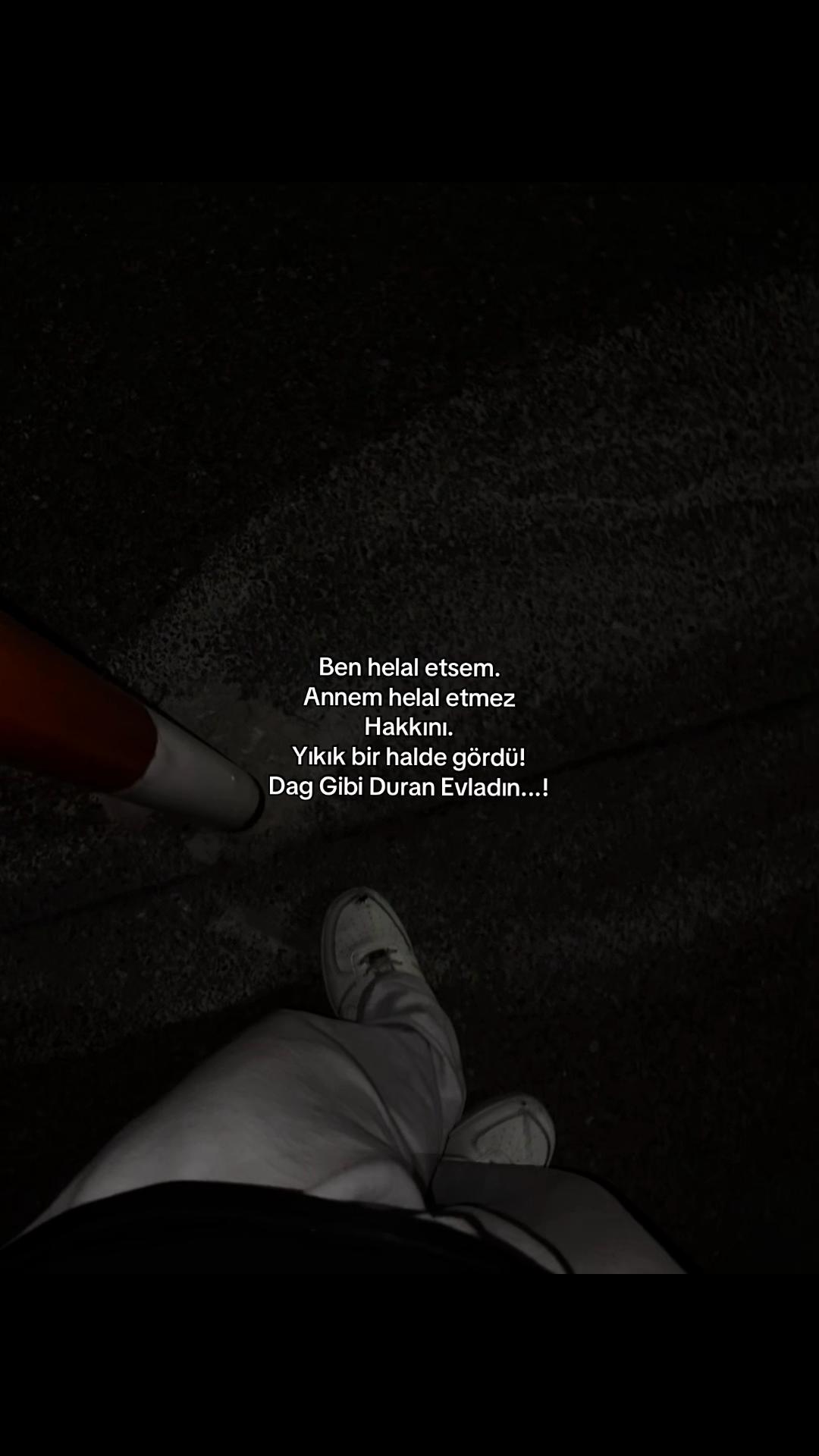 @𝓜.
