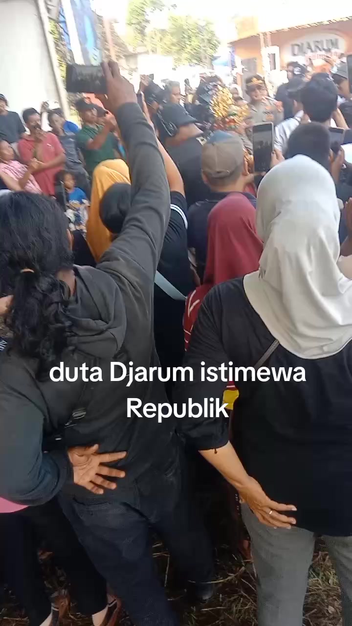 @Mama Daniel