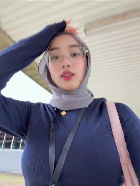 @KekasihBayangan