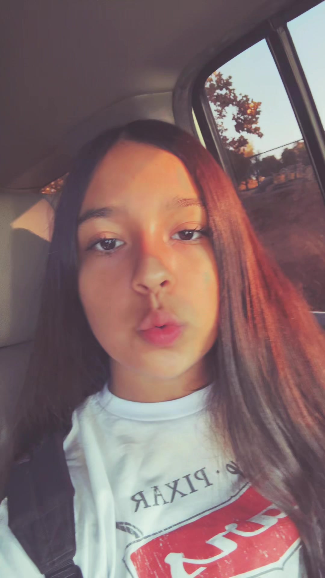 @Ximena🤍🥹