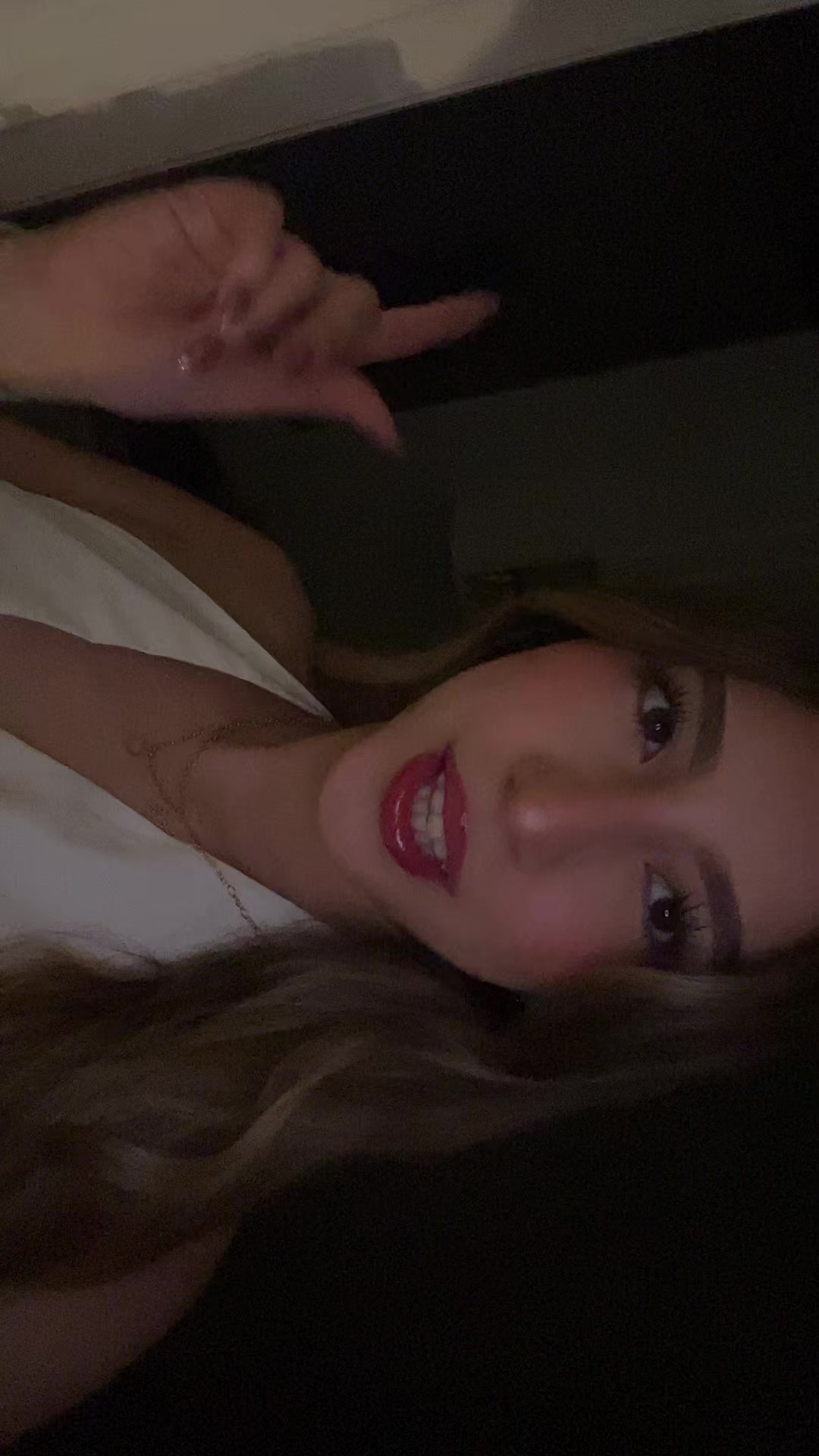 @isa.bellaal8
