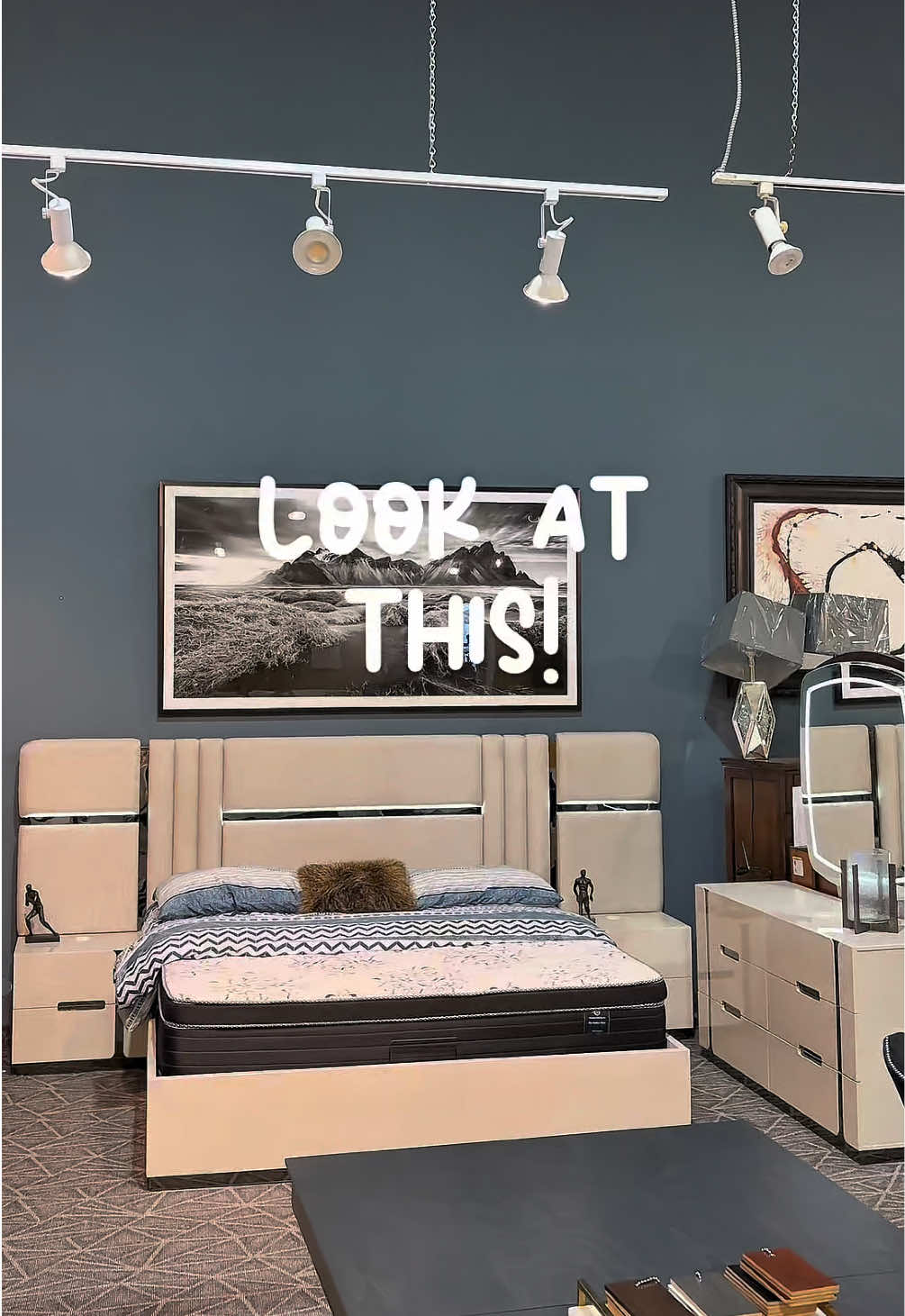 @Royal living furniture
