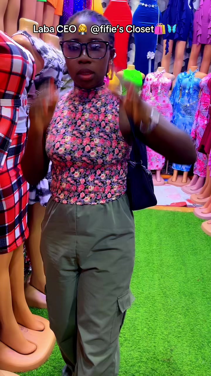 @FifiLoveUG🦋🖤🕊
