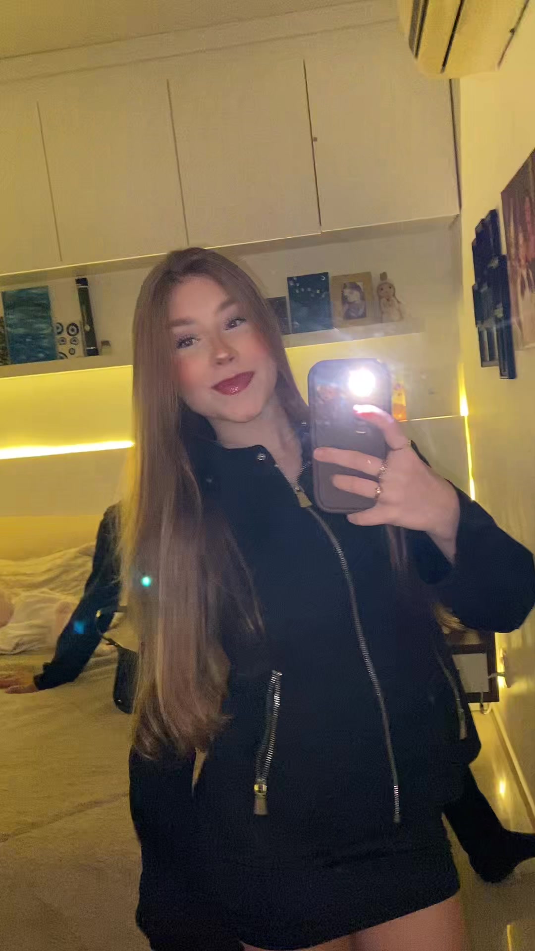 @Larapmendonca_