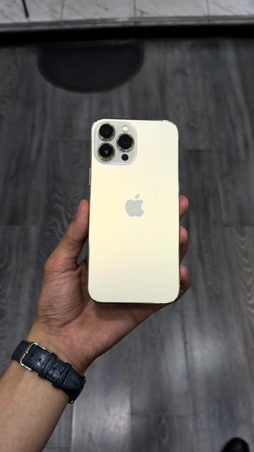 @iPhone Store Baku