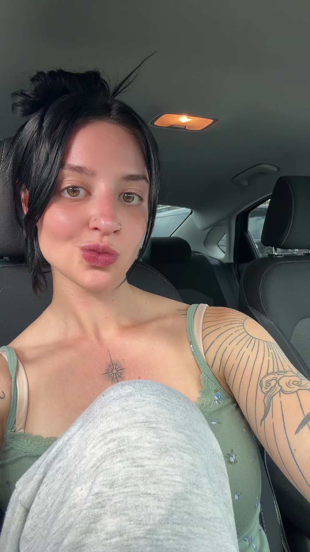 @pineappleprincess_37