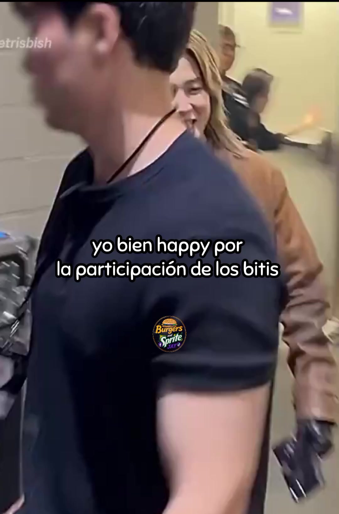 @ツ