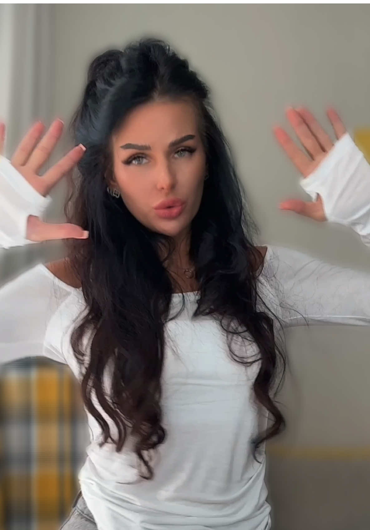 @𝓥𝓲𝓴𝓴𝓲🇷🇺🇷🇺🇷🇺