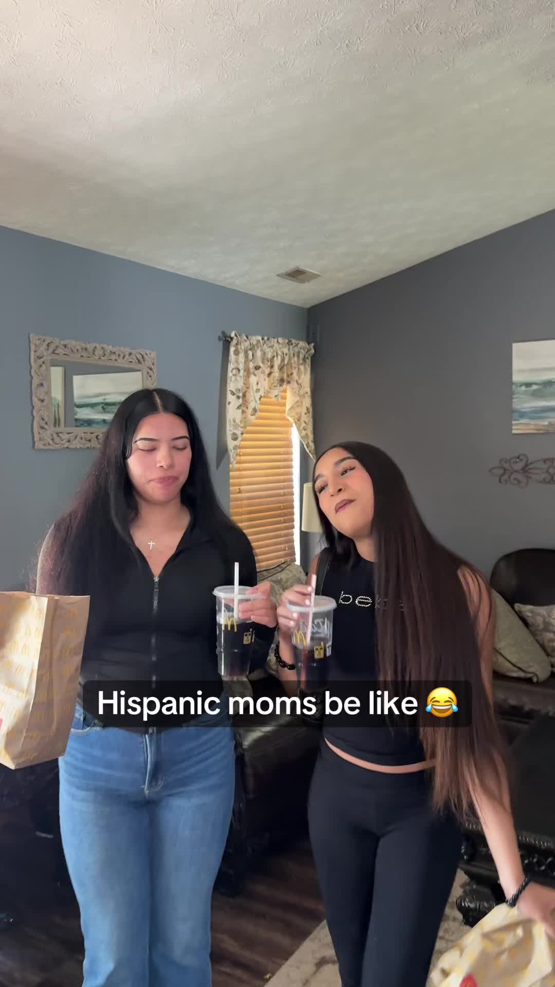 @Hermanas&ensp;V