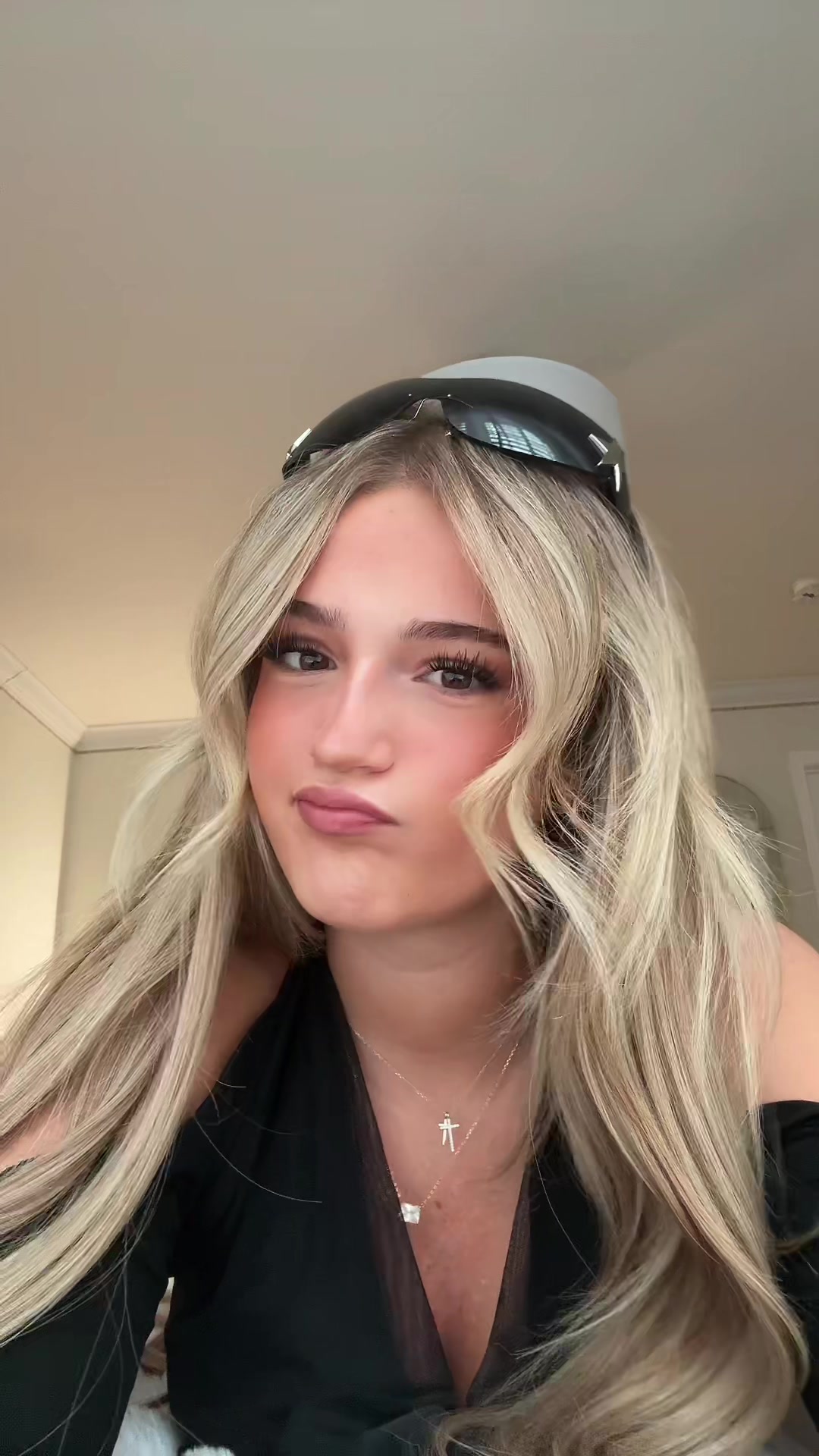 @ella