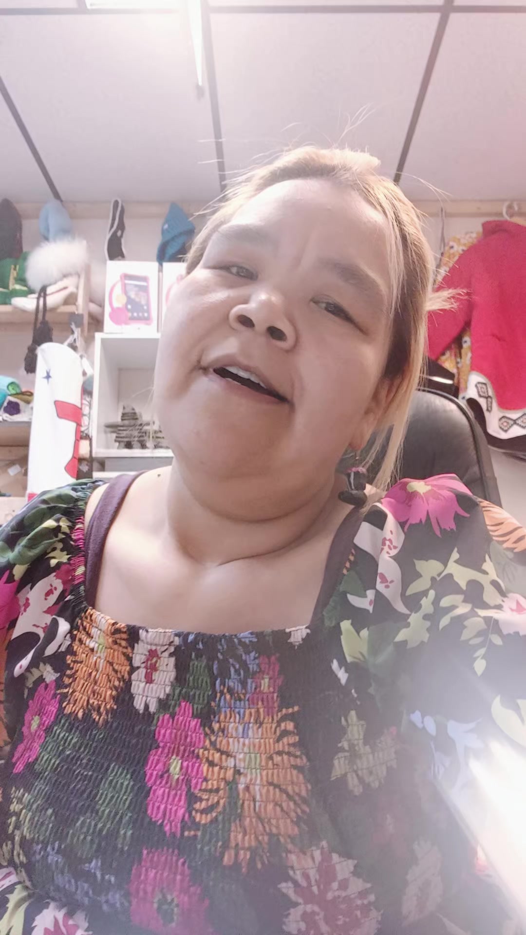 @Ellen Ullulaq