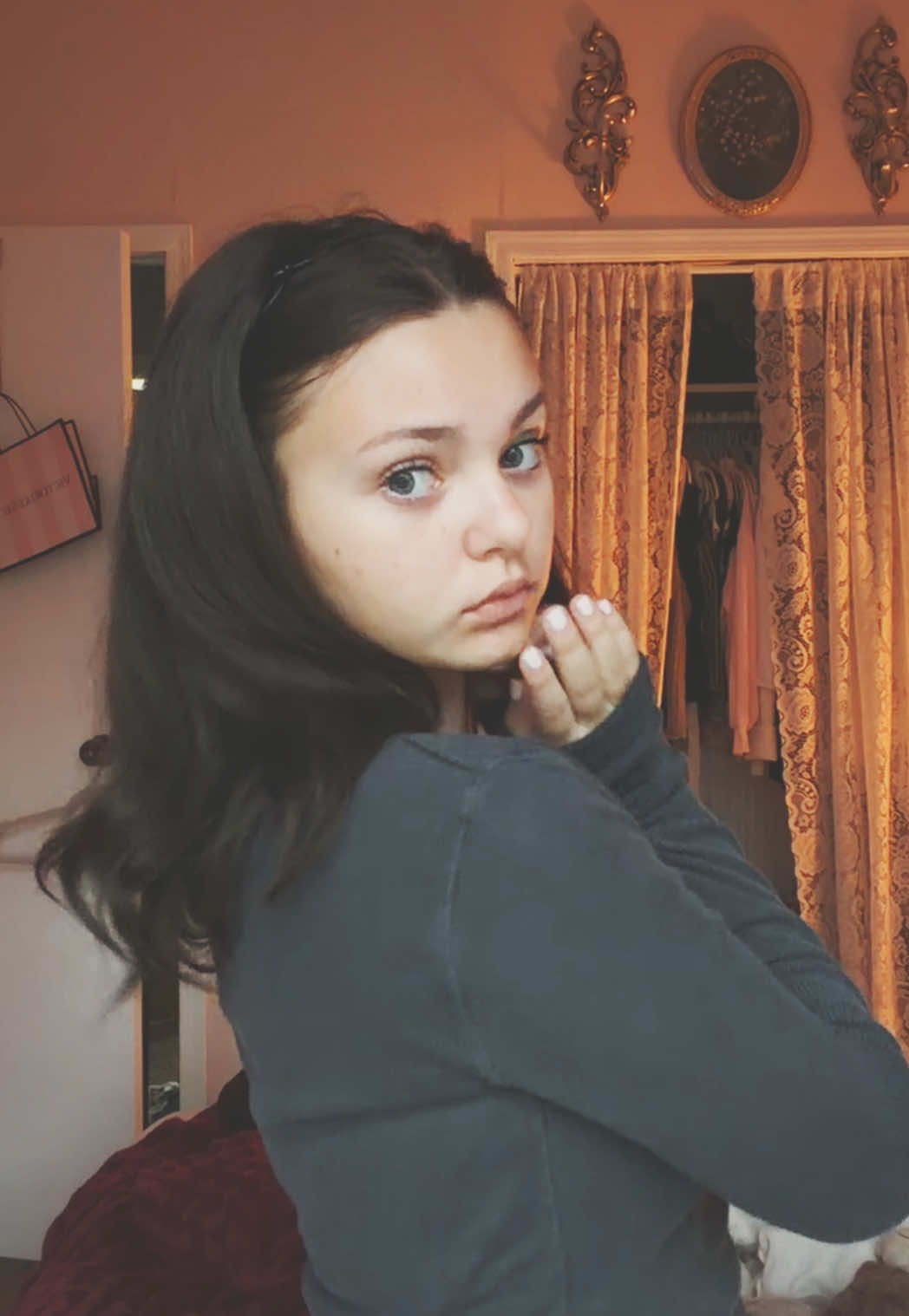 @brunetteangel🪽