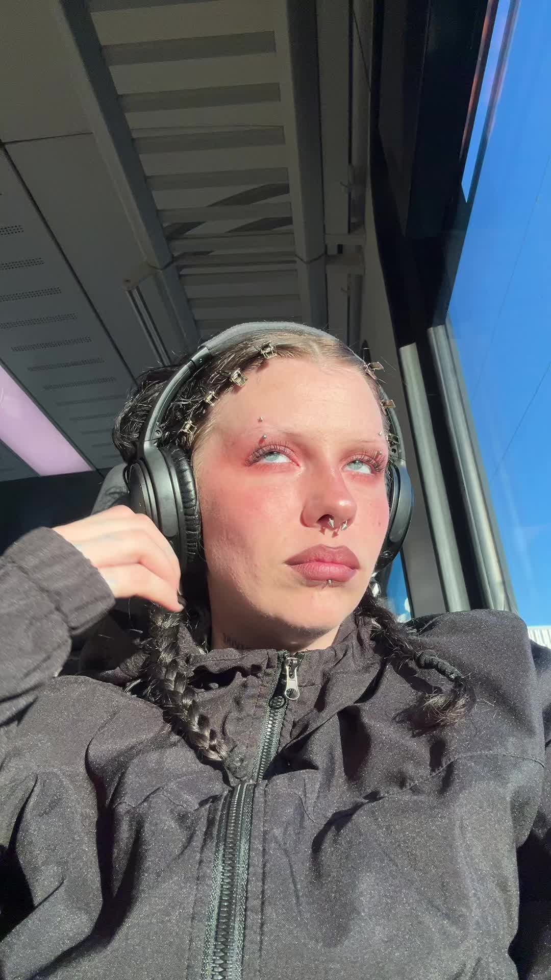 @⋆&deg;࿔ Kim 𝜗𝜚&deg;⋆