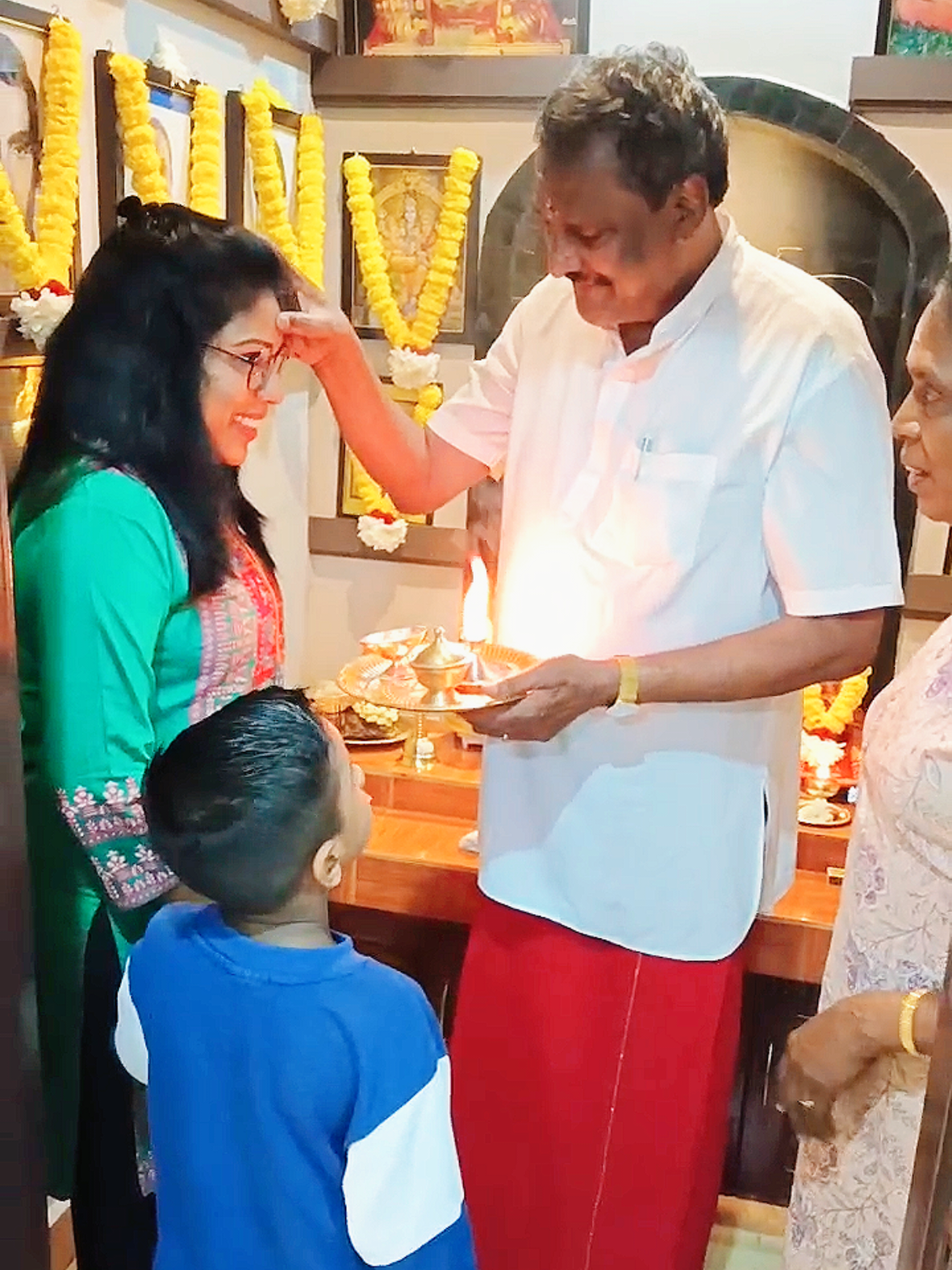 @Thamil Selvi Manoharan