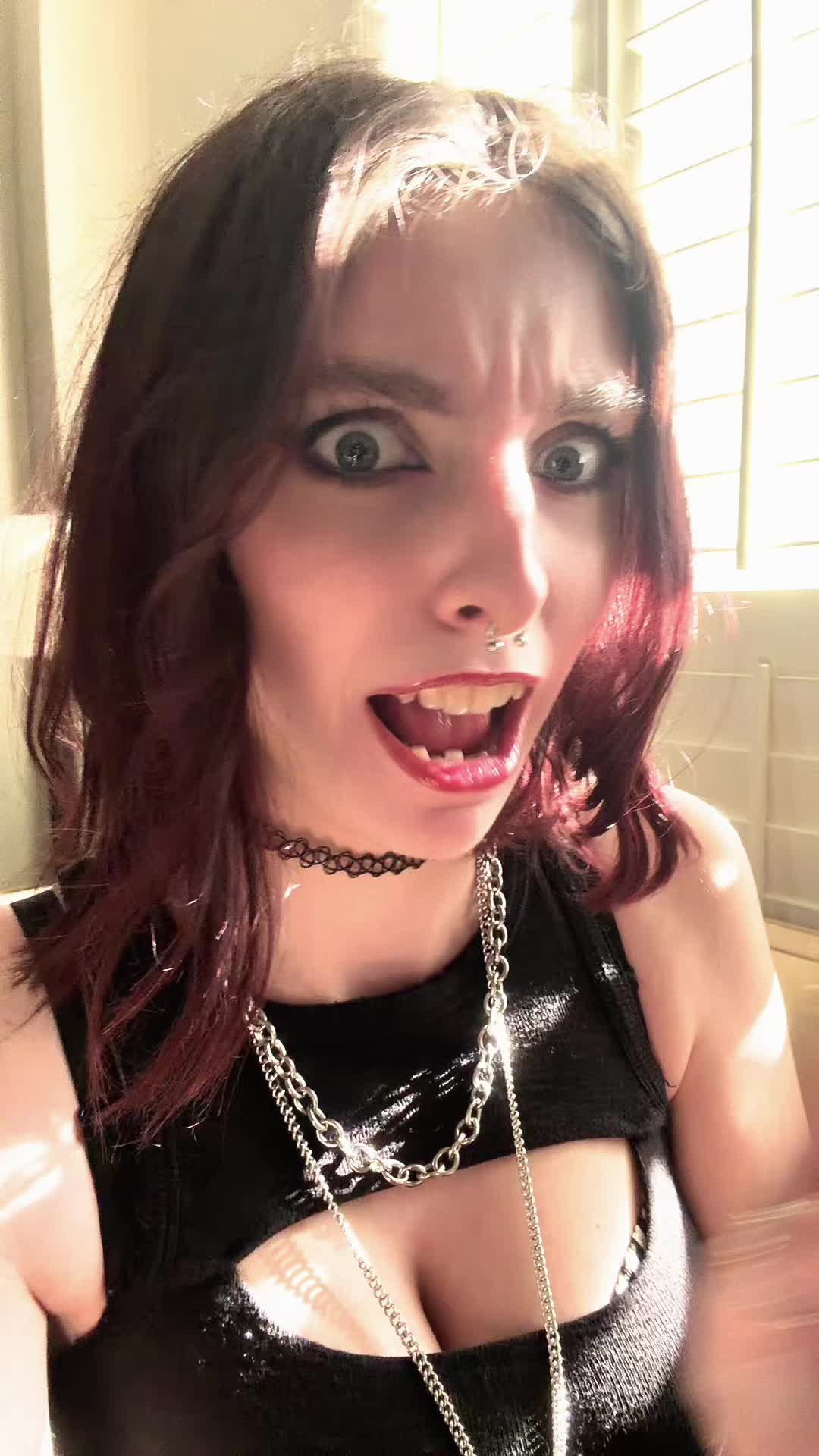 @Ainswoo