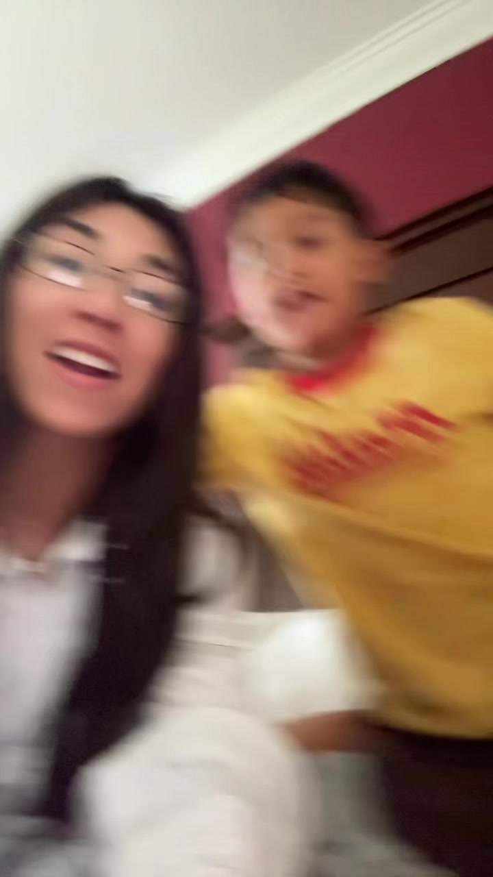 @justcallmeesme
