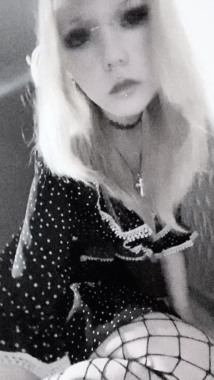 @× ШАРЛОТТА РАЙЗЕР ×