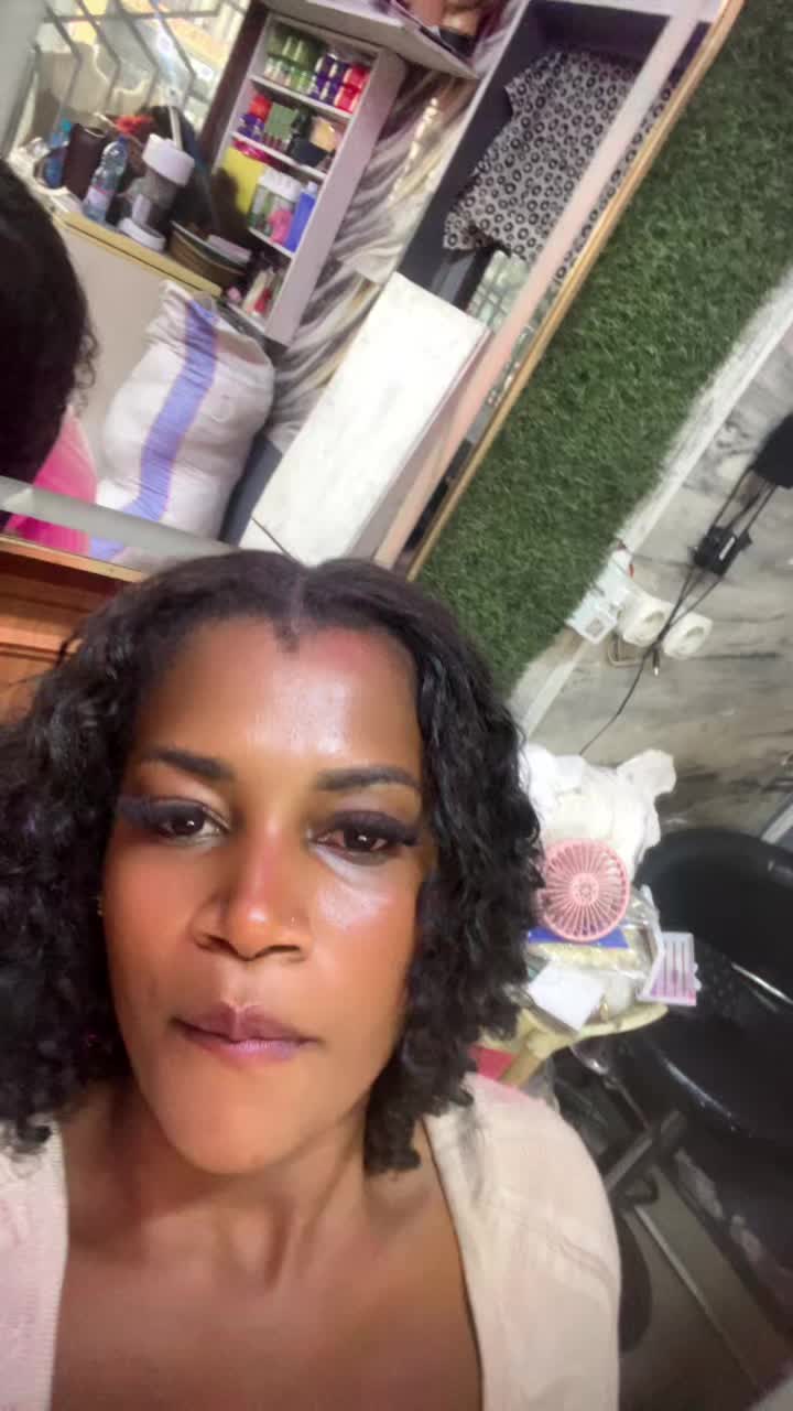 @Sarah Muzi la star