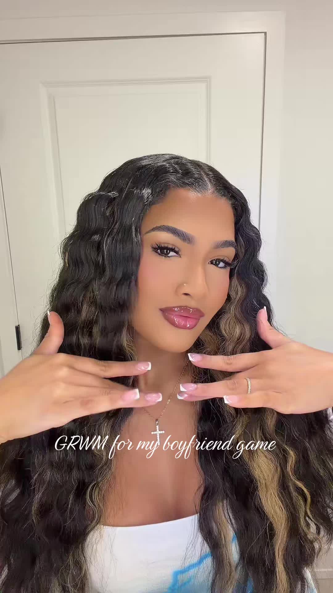 @KIRA SIERRA
