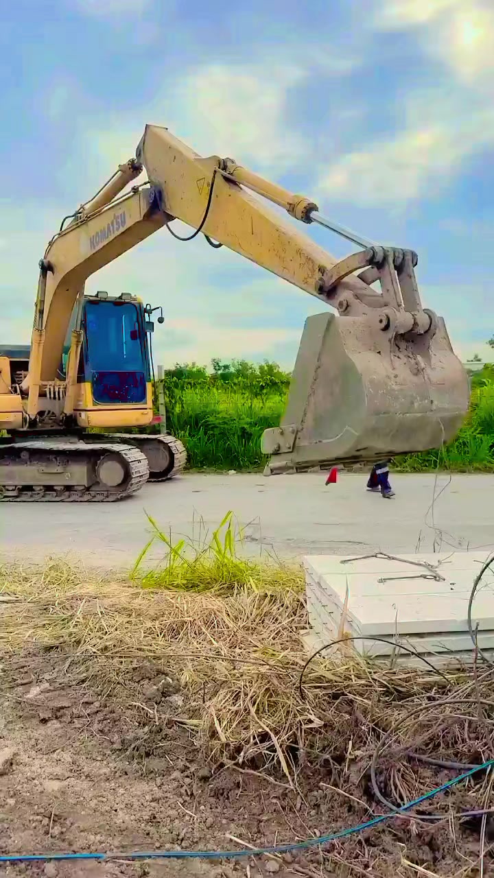 @Excavator operator Bangladesh