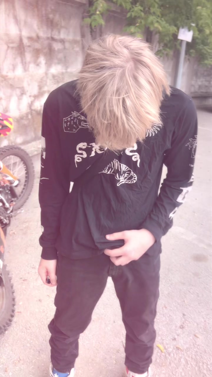 @swarovskiy🤫