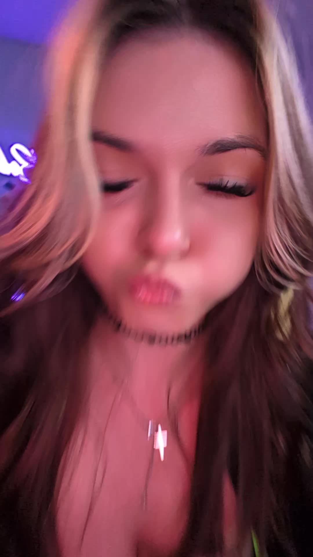 @BibbidiBobiBoo | Streamer