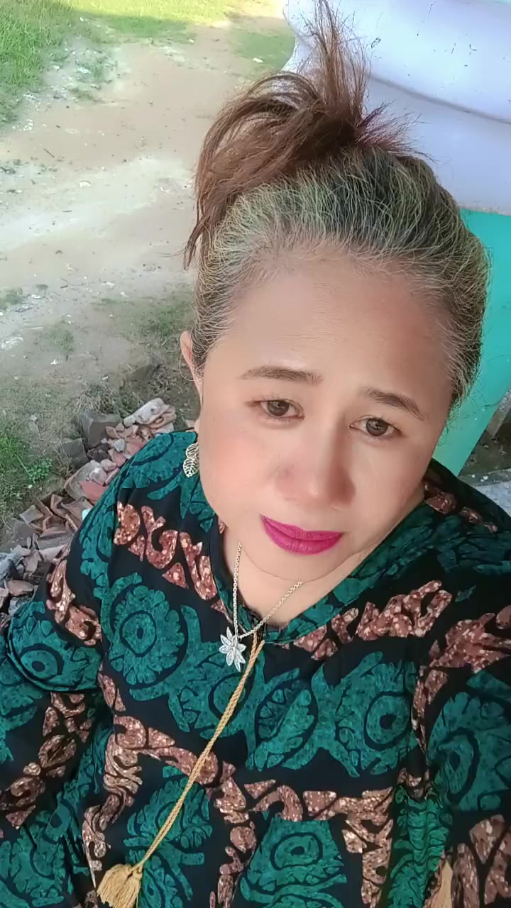 @Esna janda cantik  ✨🥰