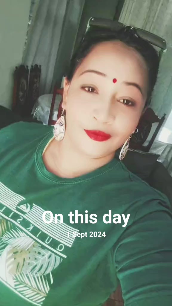 @Brinda_😗